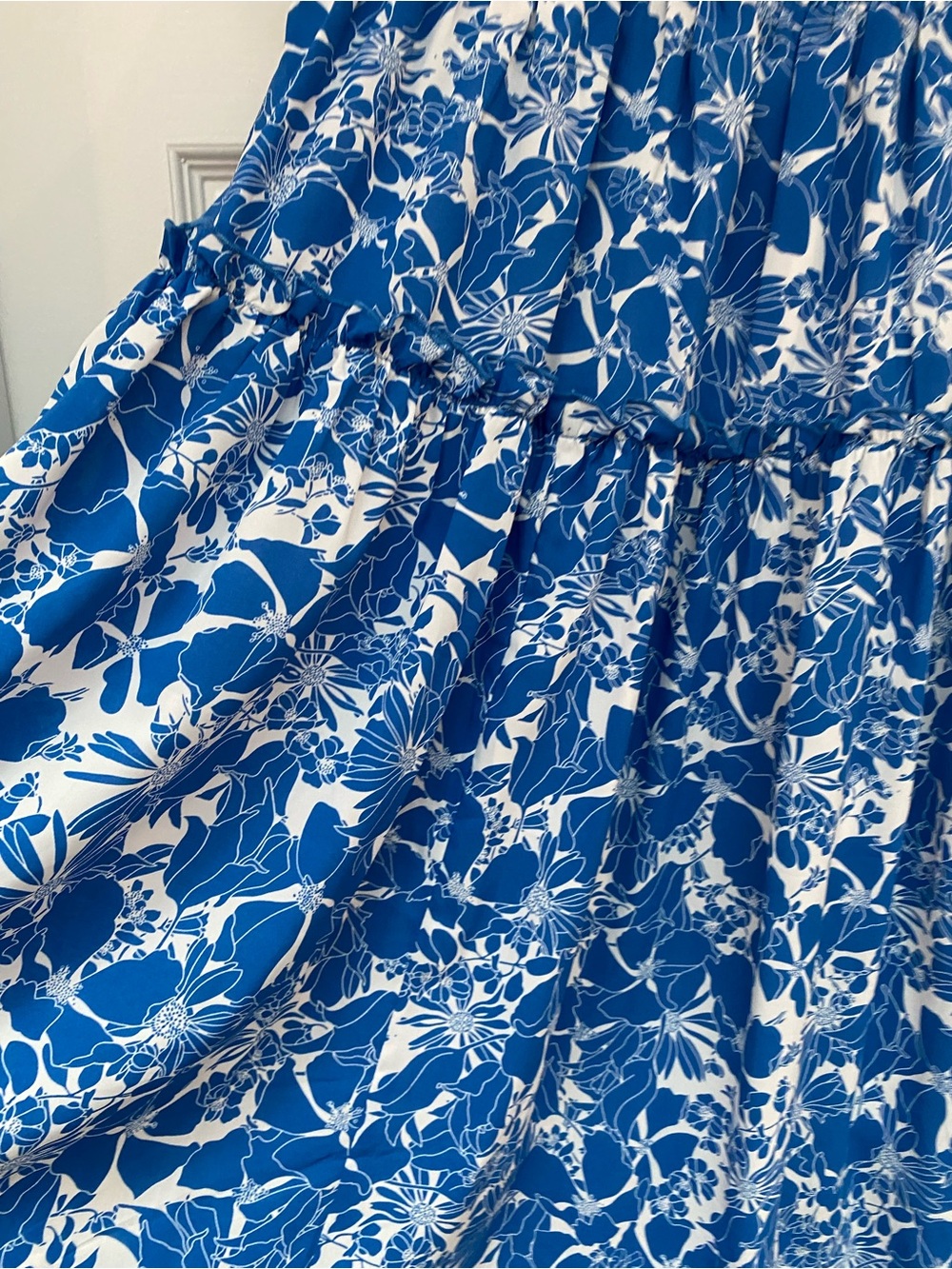 NWOT Blue Floral Smocked Maxi Dress w Halter Top & Flowy Skirt - Large - Picture 5 of 7